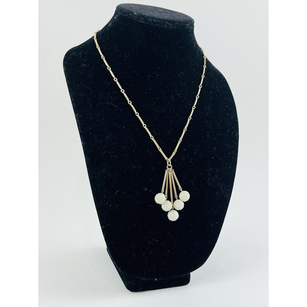 Vintage Snow Ball Textured Sarah Coventry Lariat Necklace White Bead Dangle Link